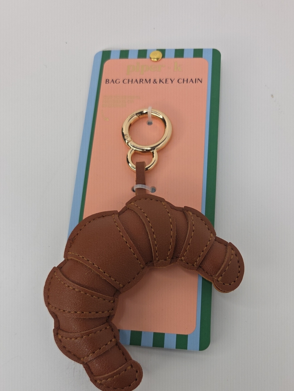 🥐▪️Piper K ▪️uk Exclusive Brown Croissant Bag Charm & Key Chain with Gold Ring - Picture 6 of 6